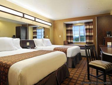 Microtel And 2*