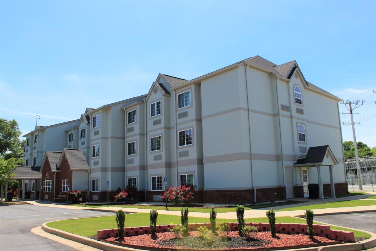 Microtel And Hotel Montgomery