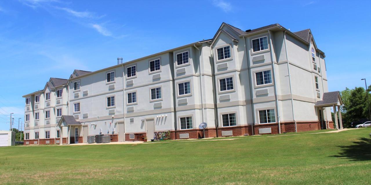 Microtel And 2* Montgomery